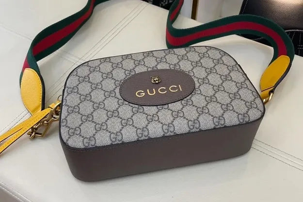 Gucci Messenger Gg Supreme Cross Body Bag