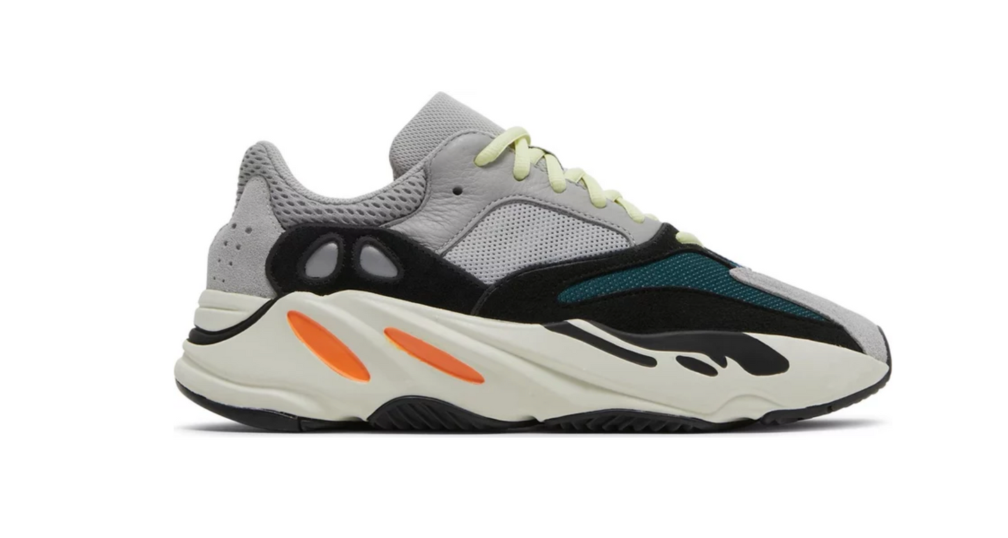 Yeeze Boost 700